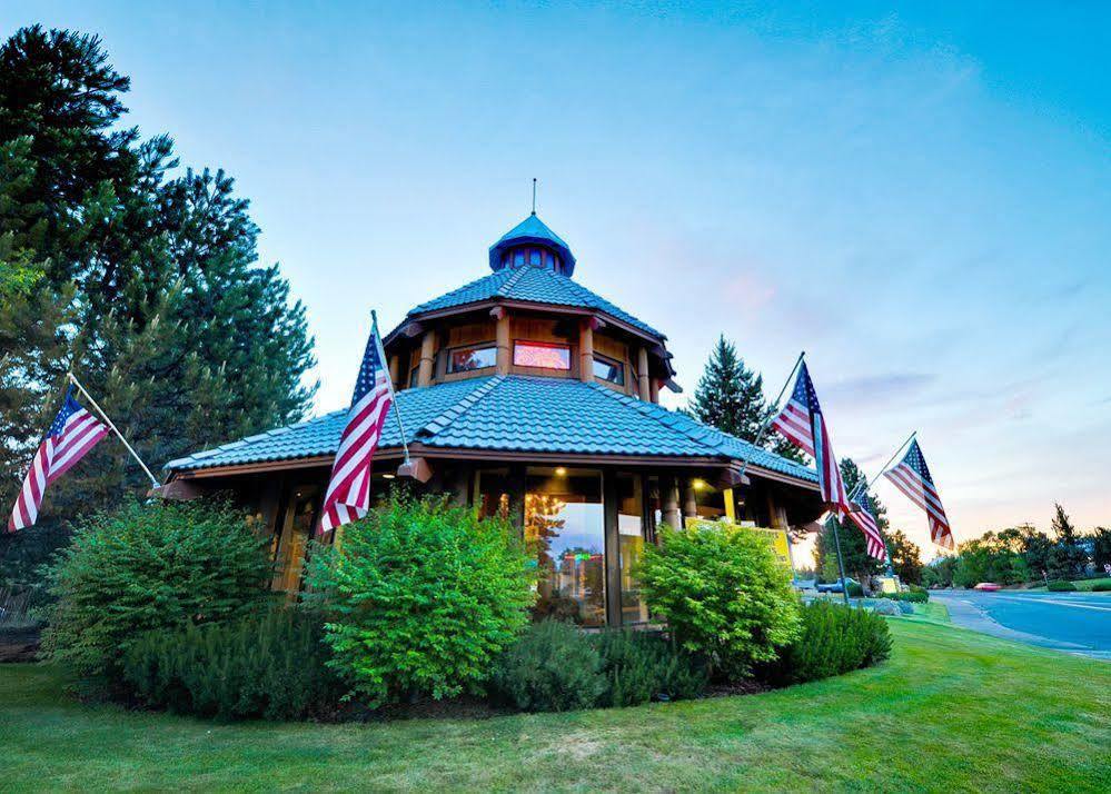 Shilo Inn Suites Hotel - Bend Exterior foto